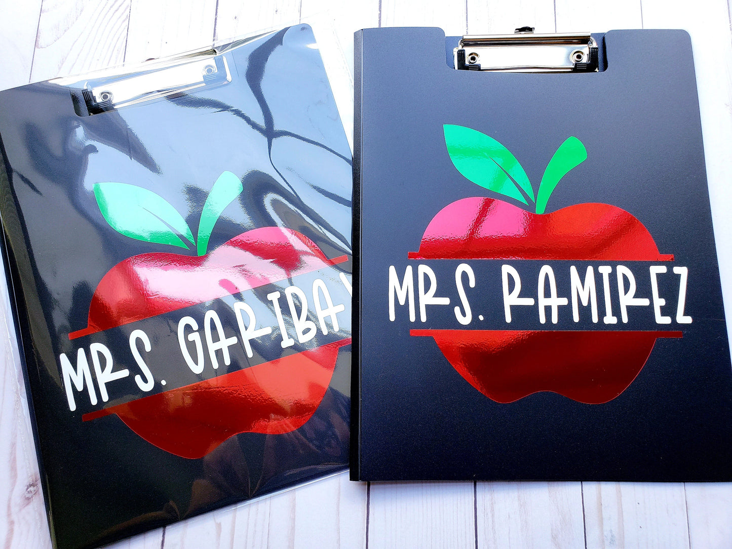 Teacher Split Apple Name Clipboard